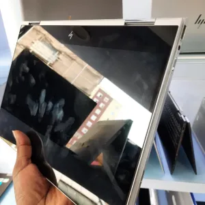 HP Spectre X360 13 - Intel Core i7, 16GB RAM, 256GB SSD