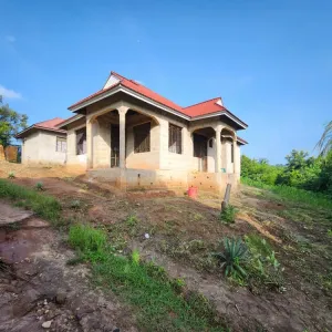 3bdrm Bungalow in Goba for sale - Goba - by mbaga quick sale p.