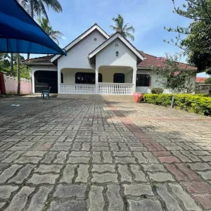 4-Bedroom House for Rent in Tegeta Azania, Bunju