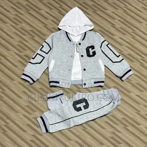 Seti ya Tracksuit ya Watoto Vipande 3 - 4