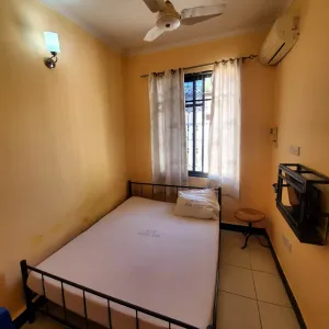 9bdrm House in Goba for sale - Goba - by mbaga quick sale p.