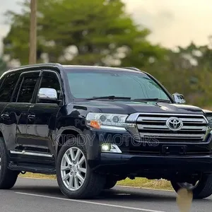 Toyota Land Cruiser VX V8 2010 Imeboreshwa 2018