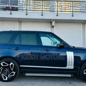 Land Rover Range Rover Vogue 2016 Imepandishwa Daraja 2023 Bluu - 4