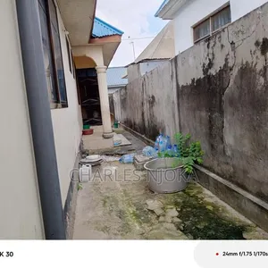 Nyumba ya Vyumba 3 Inauzwa Ukonga Majohe - 3