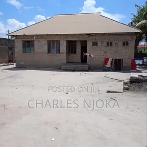 7 Bedroom Apartment in Ukonga Moshibar for Sale