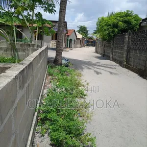 600 Sqm Land with 3-Bedroom House for Sale, Ukonga Moshibar - 4