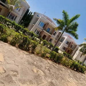 Furnished 4bdrm Bungalow in Mbezi Beach Kidimbwi for sale - Mbezi Beach - by Selebobo Agent s.