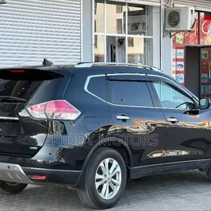 Nissan X-Trail 2015 Black - 4