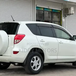 Toyota RAV4 2008 Nyeupe - 6