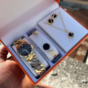 New Women's Watch Combo Set - 4