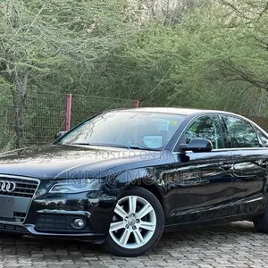 Audi A4 2011 Nyeusi - 2