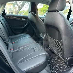 Audi A4 2011 Nyeusi - 6
