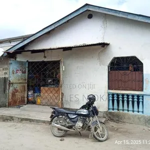 10 Bedroom House with Shop for Sale in Ukonga Mkolemba