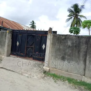 Nyumba ya Vyumba 10 na Fremu ya Duka Inauzwa Ukonga Mkolemba - 3