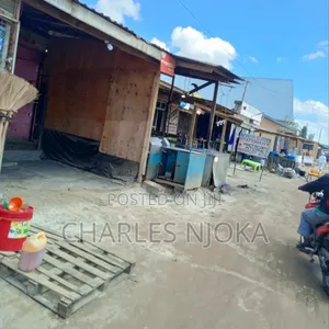 Fremu 17 za Biashara Zinauzwa Ukonga Moshibar