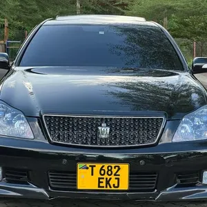 Toyota Crown Athlete 2006 Nyeusi - 3