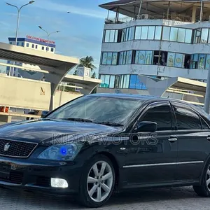 Toyota Crown Athlete 2006 Black - 2