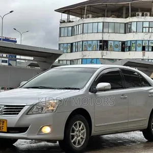 Toyota Premio 2011 Silver - 2