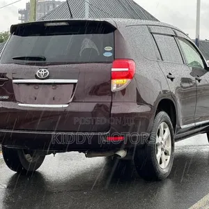 Toyota Vanguard 2012 Rangi Nyekundu ya Mvinyo - 3