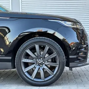 Land Rover Range Rover Velar 2018 Black - 2