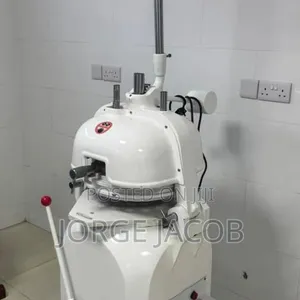 Bakemax BMBD Series Semi-Automatic Dough Divider Rounder