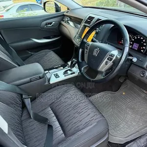 Toyota Crown 2010 Black - 3