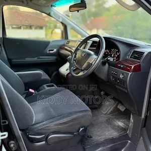 Toyota Vellfire 2012 Black - 4