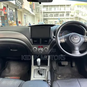Subaru Forester 2011 Black - 5