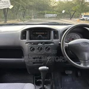 Toyota Probox 2005 Silver - 3