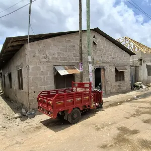 6bdrm Bungalow in Kinondoni Hananasif for sale