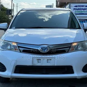 Toyota Axio 2014 Pearl Hybrid - 3