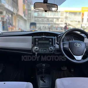 Toyota Axio 2014 Pearl Hybrid - 5