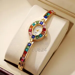 Women's Retro Quartz Watch with Colorful Diamond Dial