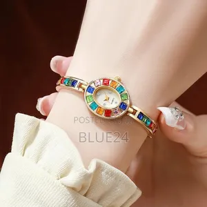 Women's Retro Quartz Watch with Colorful Diamond Dial - 5