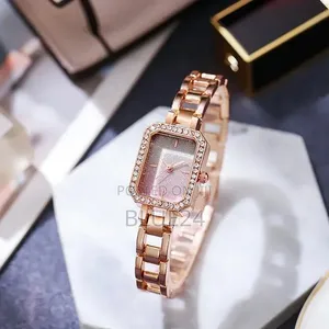 Saa ya Kifahari ya Wanawake ya Fashion Square Crystal Quartz