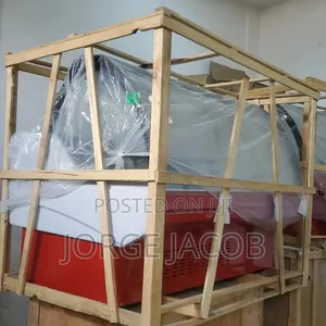 Strongtech Commercial Refrigeration Meat Display Freezer