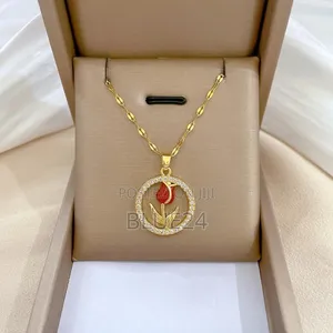 Mkufu wa Maua ya Tulip na Rose na Muundo wa Duara Tupu