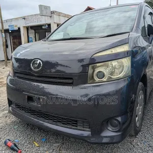 Toyota Noah 2.0 143hp FWD (8 Seater) 2008 Gray - 2