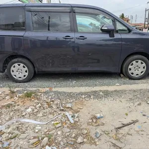 Toyota Noah 2.0 143hp FWD (8 Seater) 2008 Gray - 4