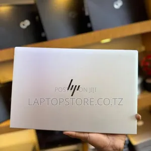 New HP EliteBook 845 G8 16GB AMD Ryzen 5 256GB SSD - 2
