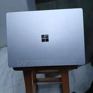 Microsoft Surface Laptop 4 8GB Intel Core i5 256GB SSD - 2