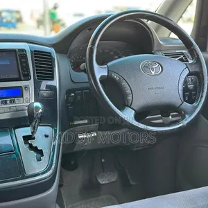 Toyota Alphard 2006 Gold - 6
