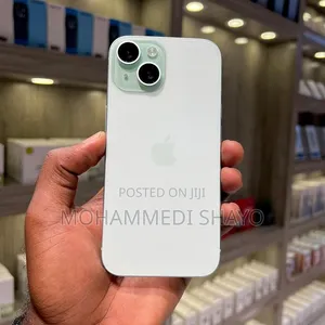Apple iPhone 15 128GB Green