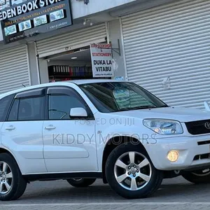 Toyota RAV4 2004 Pearl