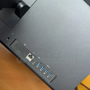 Lenovo ThinkCentre M910 All-in-One 16GB Core i5 SSD 256GB - 4