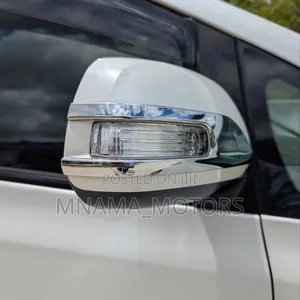 Toyota Alphard 2010 White - 6