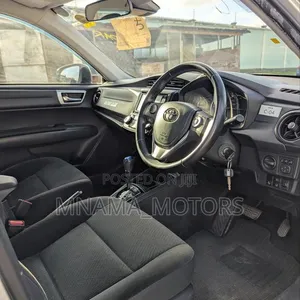 Toyota Axio 1.5 Hybrid G 2WD 2016 Fedha - 4