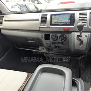 Toyota Quantum 2006 Silver - 6
