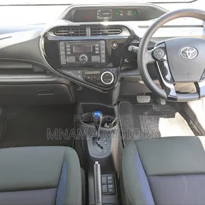 Toyota Aqua 2018 Fedha - 6
