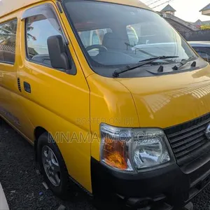Nissan Caravan (Urvan) 2005 Njano - 3